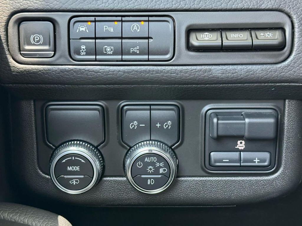 used 2023 GMC Yukon XL car, priced at $69,991
