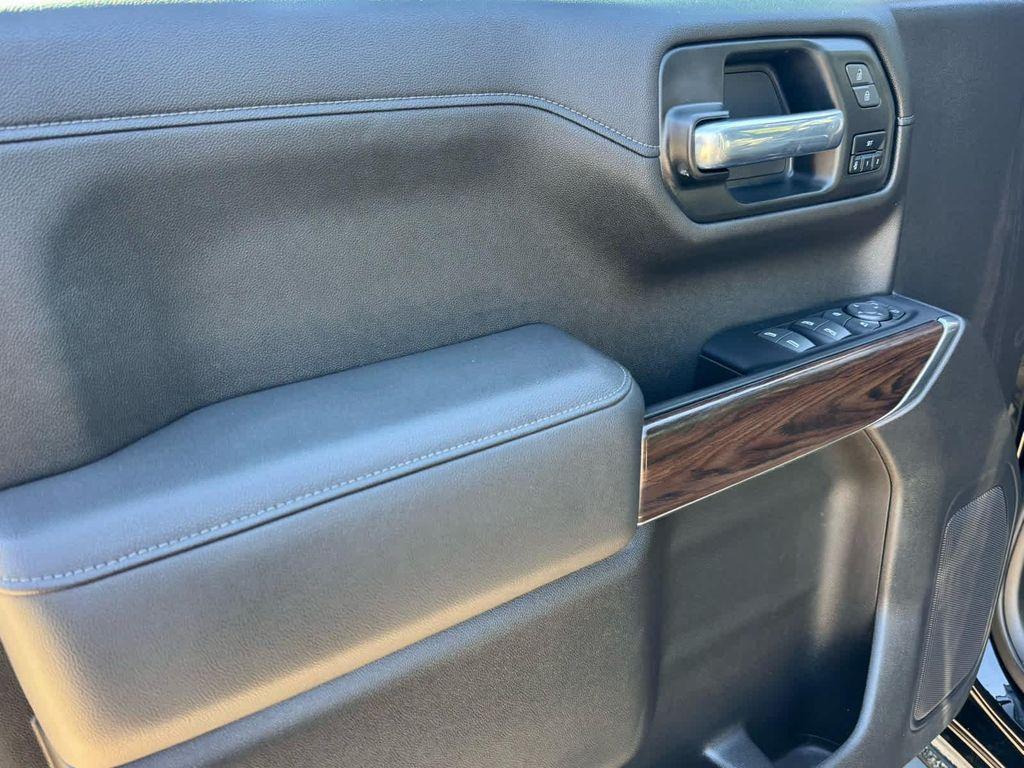 used 2022 GMC Sierra 1500 car, priced at $29,991