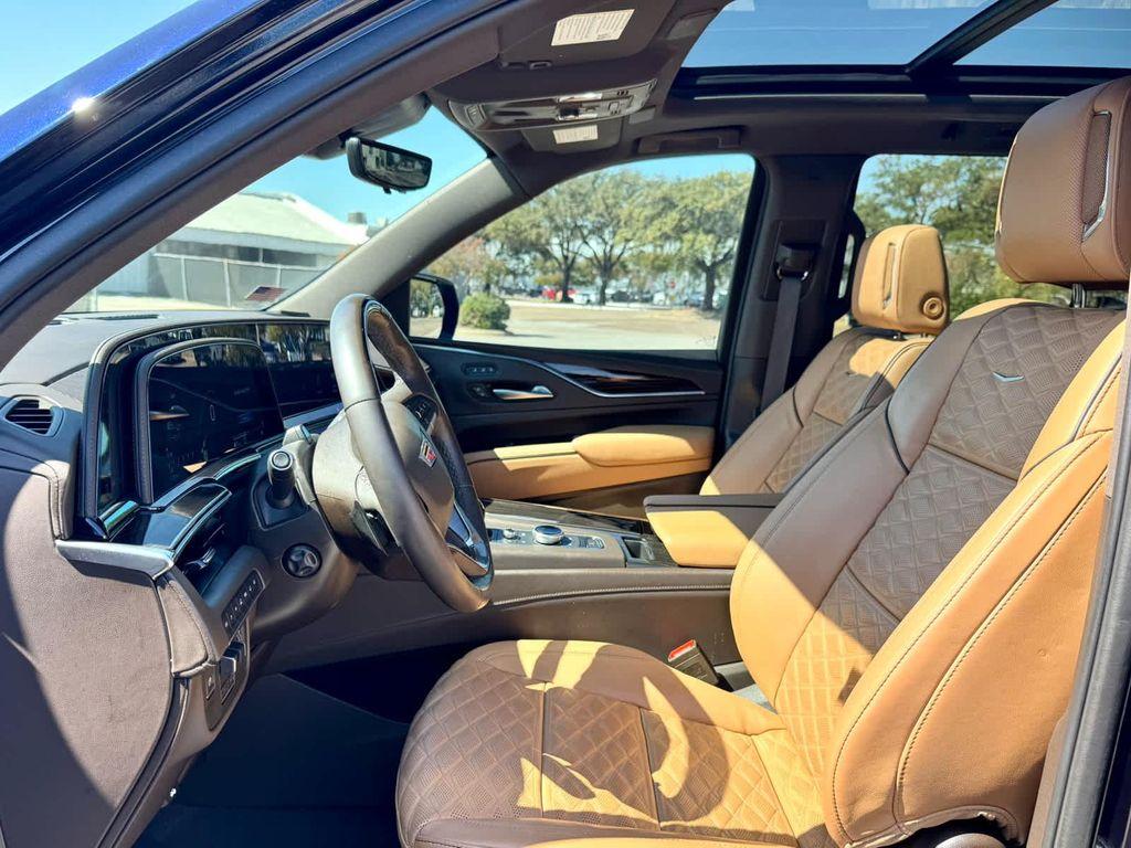 used 2024 Cadillac Escalade car, priced at $89,991