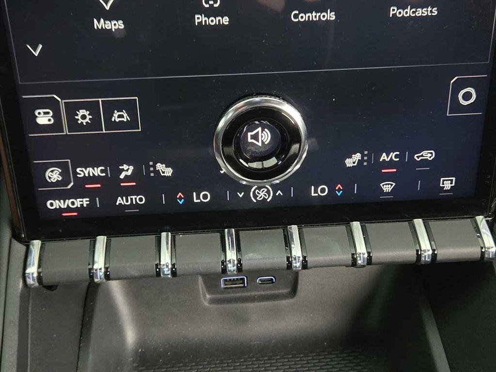 new 2025 GMC Terrain car, priced at $36,590