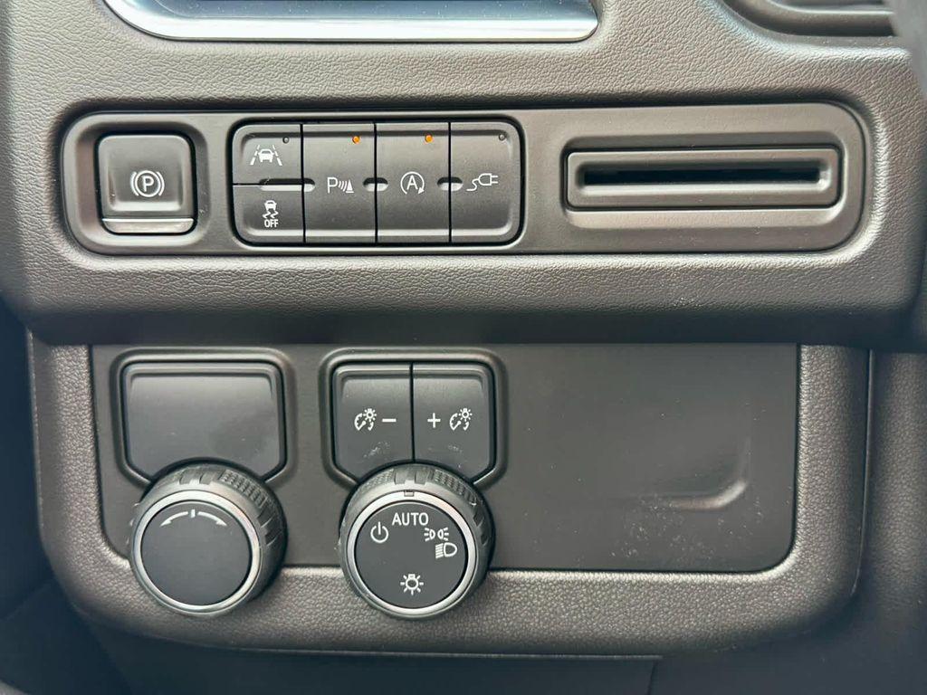 used 2021 Chevrolet Suburban car, priced at $39,992