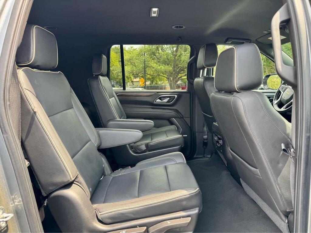 used 2021 Chevrolet Suburban car, priced at $39,992