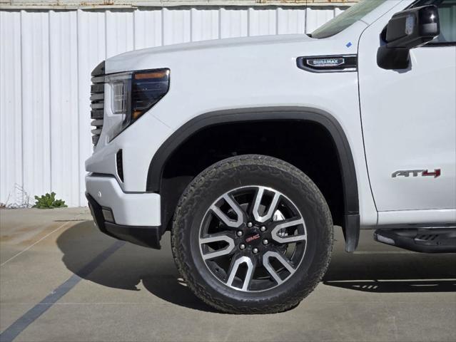 new 2025 GMC Sierra 1500 car, priced at $71,260