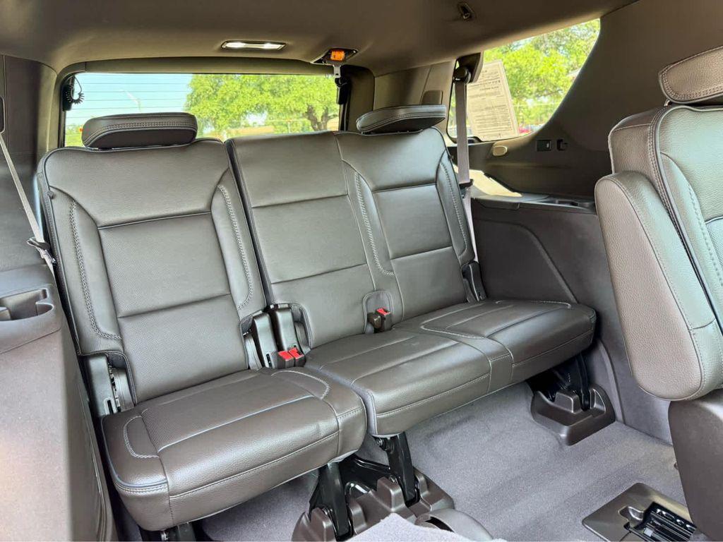 used 2024 GMC Yukon car, priced at $64,997