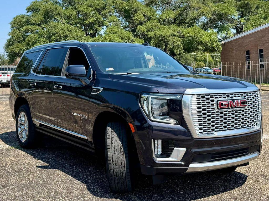 used 2024 GMC Yukon car, priced at $64,997
