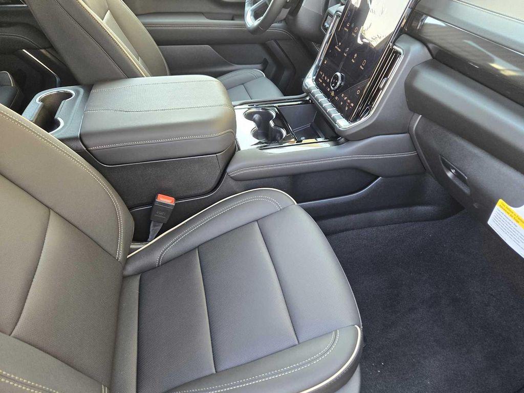 new 2025 GMC Yukon XL car, priced at $80,340
