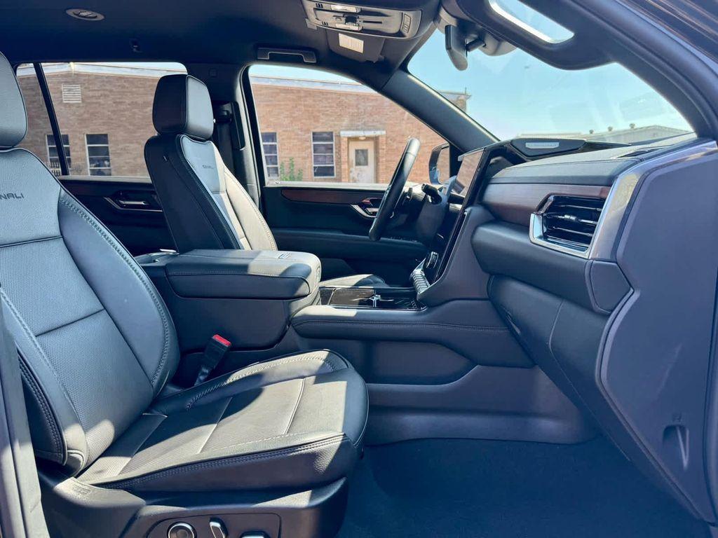 used 2025 GMC Yukon car, priced at $74,991