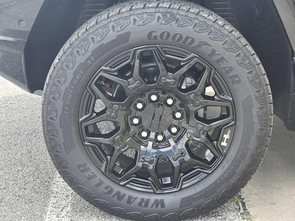 new 2025 GMC HUMMER EV Pickup car, priced at $99,820