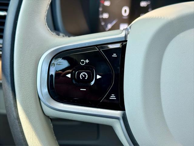 used 2022 Volvo XC90 car, priced at $43,991