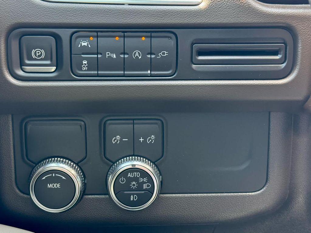 used 2021 GMC Yukon car, priced at $44,992