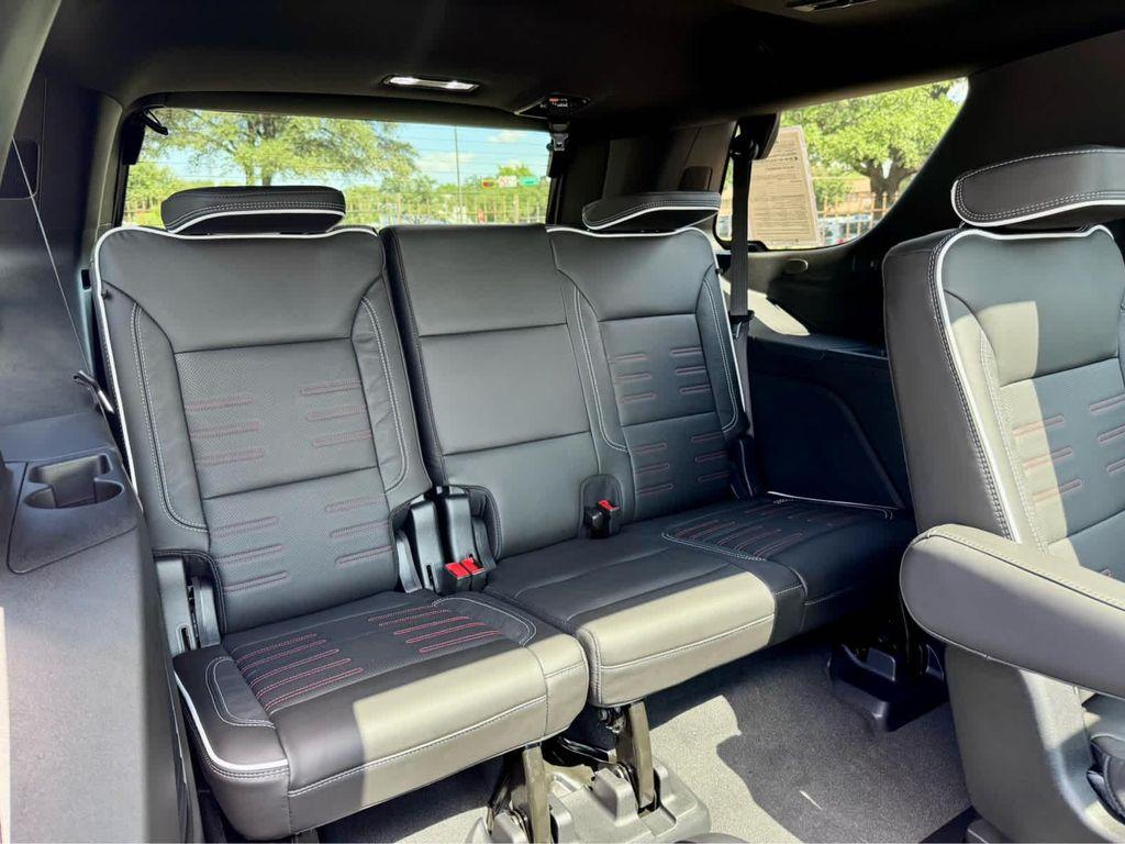 used 2025 GMC Yukon car, priced at $101,991