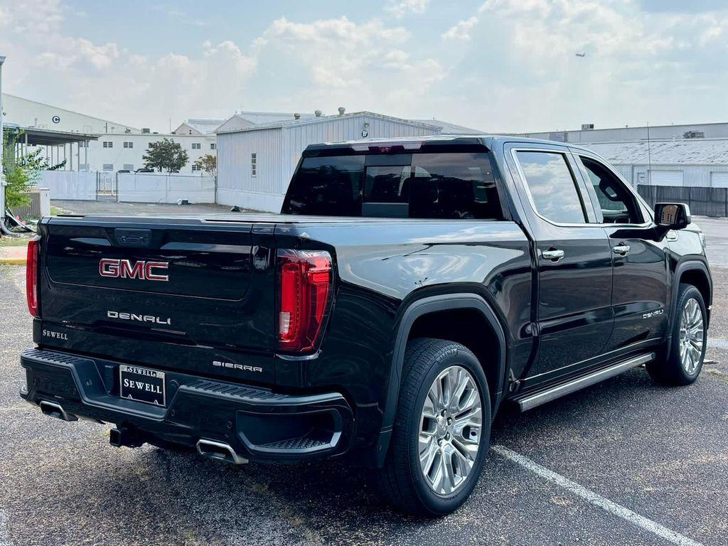 used 2022 GMC Sierra 1500 car, priced at $49,992