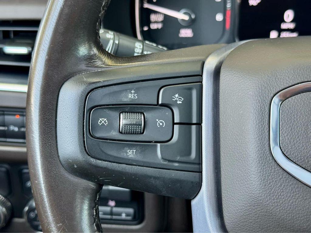 used 2021 GMC Yukon XL car, priced at $39,991