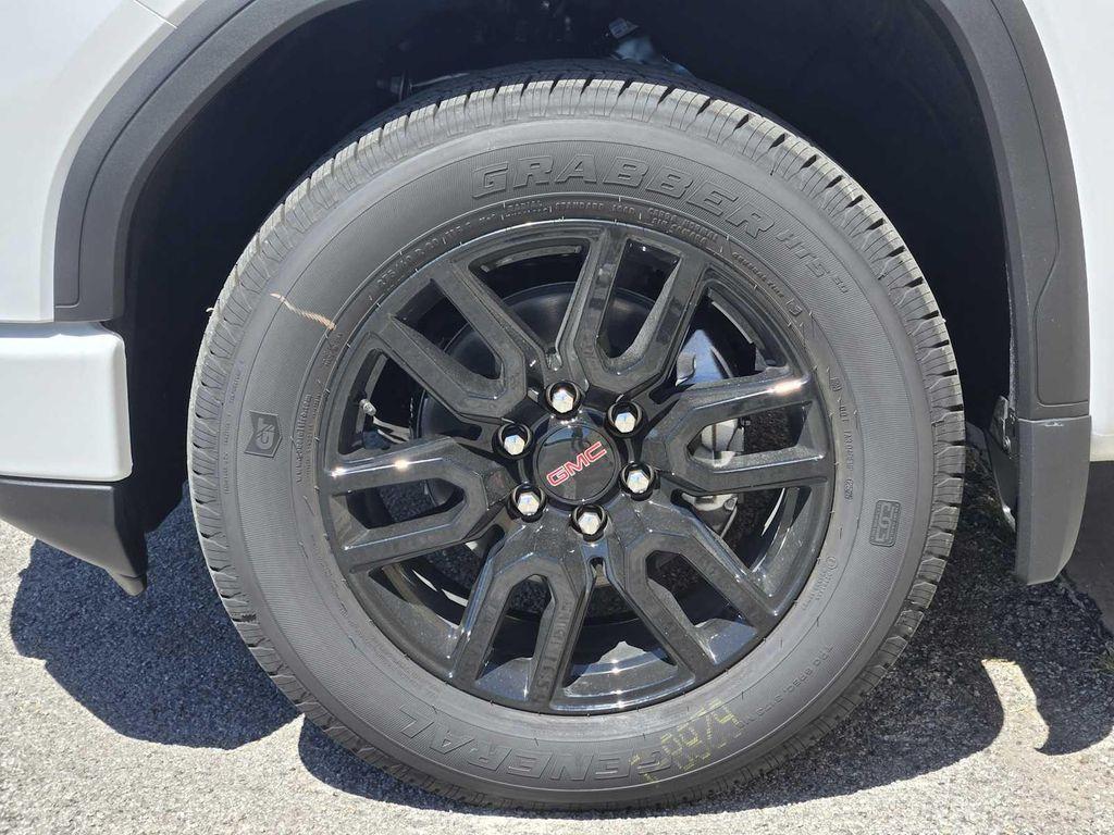 new 2026 GMC Sierra 1500 car, priced at $51,820