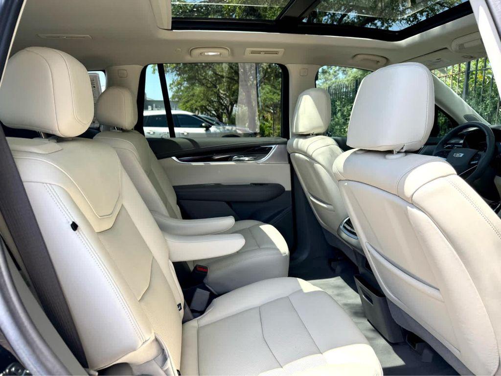 used 2023 Cadillac XT6 car, priced at $39,991