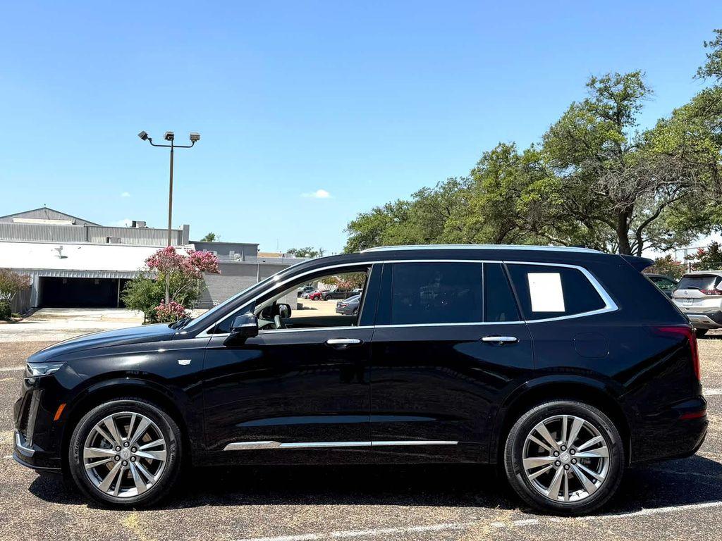 used 2023 Cadillac XT6 car, priced at $39,991