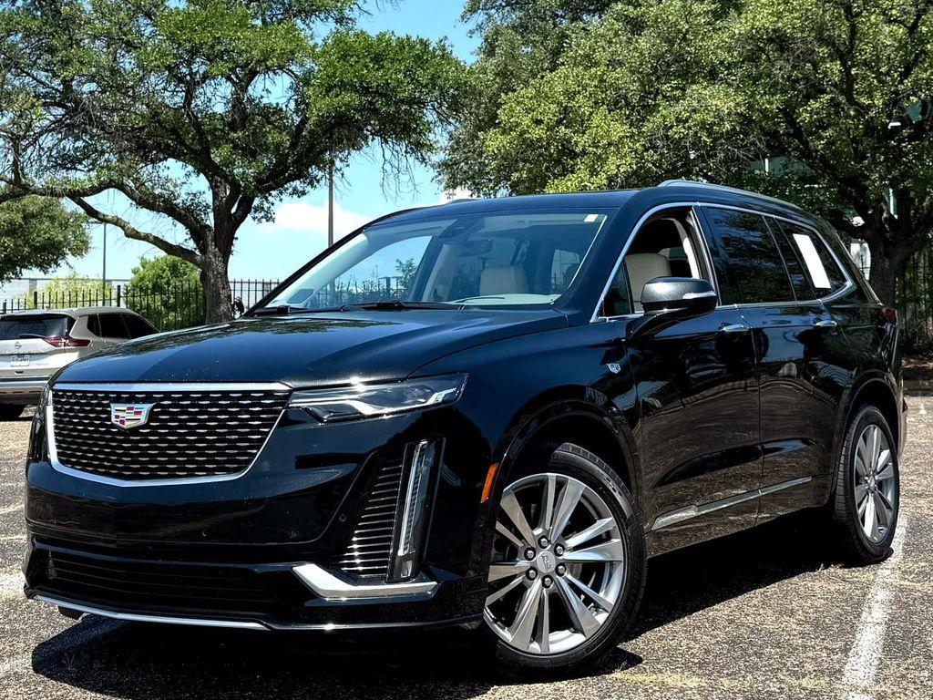 used 2023 Cadillac XT6 car, priced at $39,991