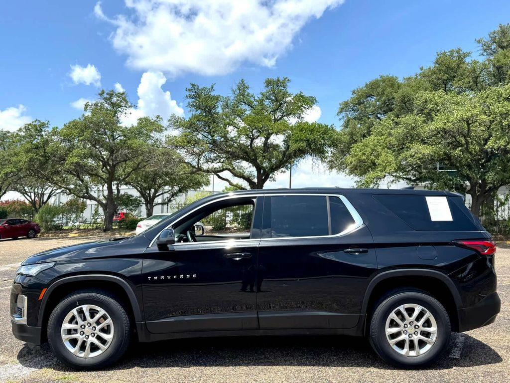 used 2022 Chevrolet Traverse car, priced at $24,997