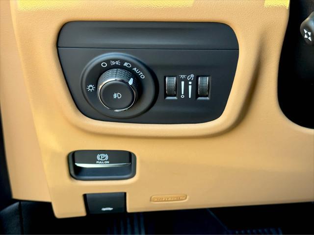 used 2024 Jeep Grand Cherokee car, priced at $54,991