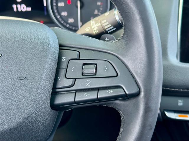 used 2019 Cadillac XT4 car, priced at $29,991