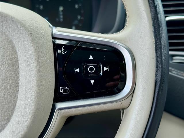 used 2020 Volvo XC90 car, priced at $24,992