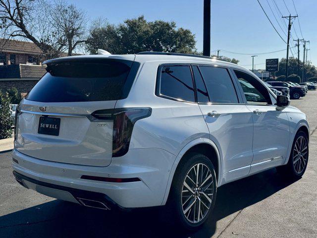 used 2023 Cadillac XT6 car, priced at $44,991