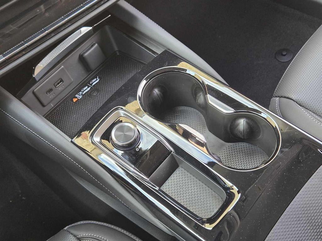 new 2025 Buick Envision car, priced at $39,740