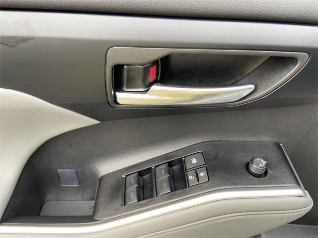 new 2025 Toyota Highlander car