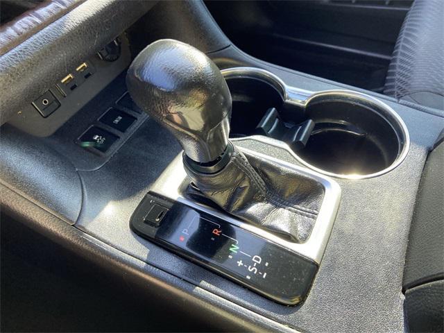 used 2019 Toyota Highlander car, priced at $16,495