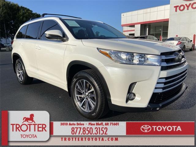 used 2018 Toyota Highlander car, priced at $22,995