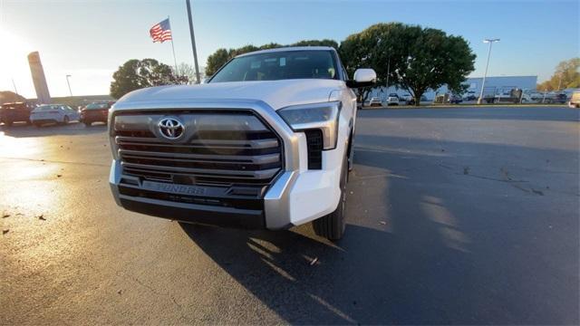 new 2025 Toyota Tundra car