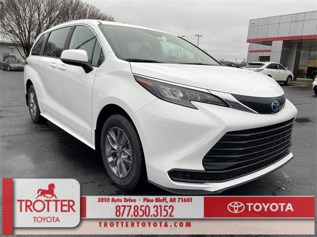 new 2025 Toyota Sienna car