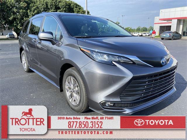 new 2025 Toyota Sienna car