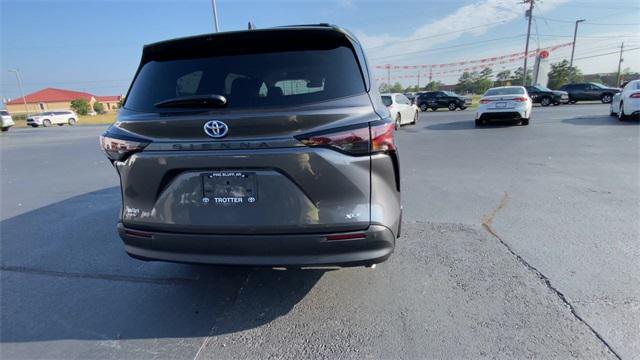 new 2025 Toyota Sienna car