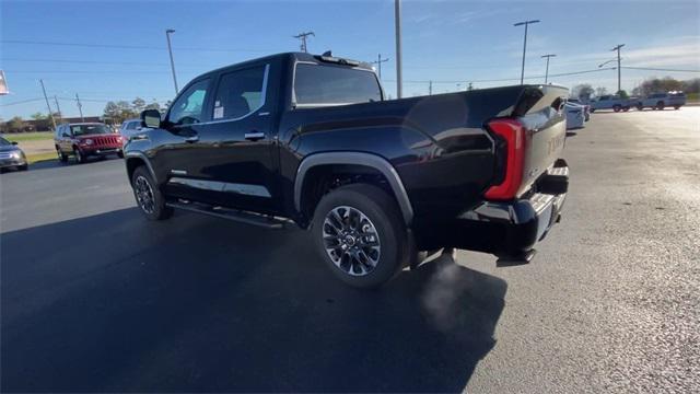 new 2024 Toyota Tundra Hybrid car