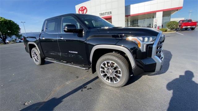 new 2024 Toyota Tundra Hybrid car