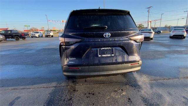 new 2025 Toyota Sienna car