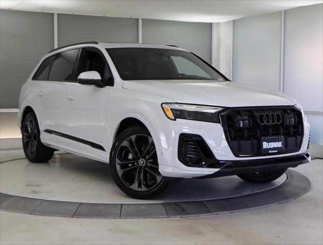 new 2025 Audi Q7 car, priced at $77,610