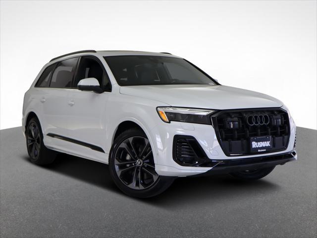 new 2025 Audi Q7 car, priced at $77,610