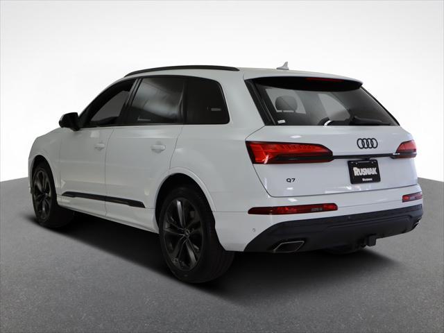 new 2025 Audi Q7 car, priced at $77,610