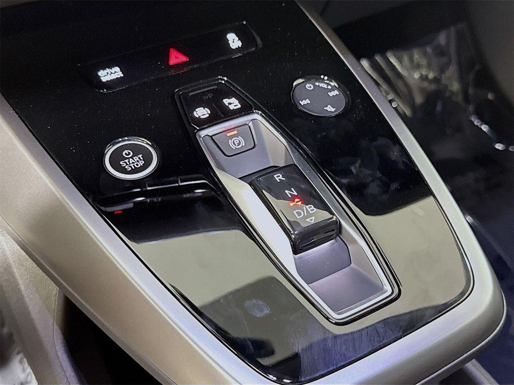 new 2025 Audi Q4 e-tron car