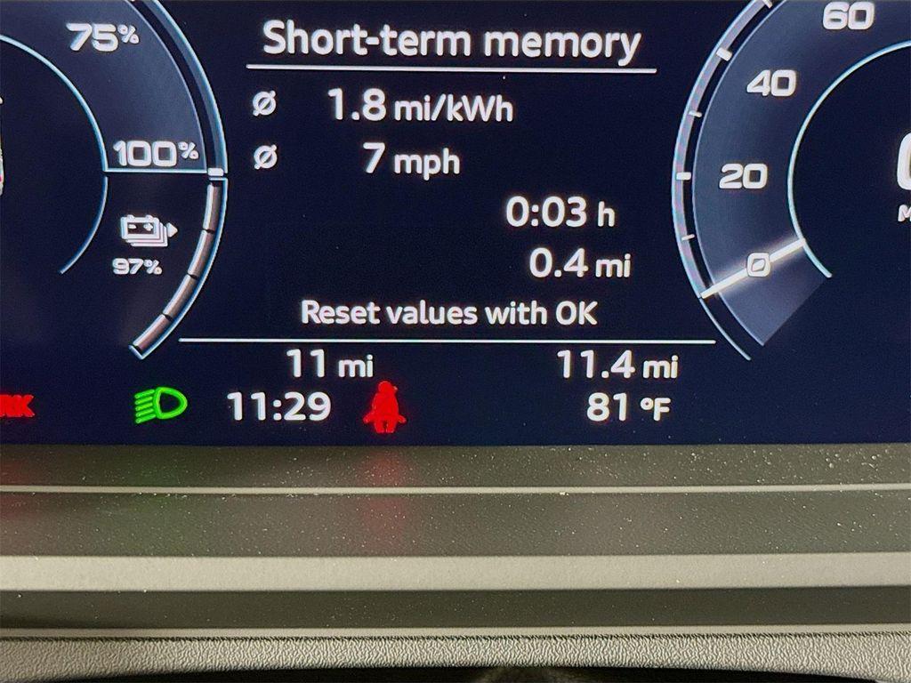new 2025 Audi Q4 e-tron car