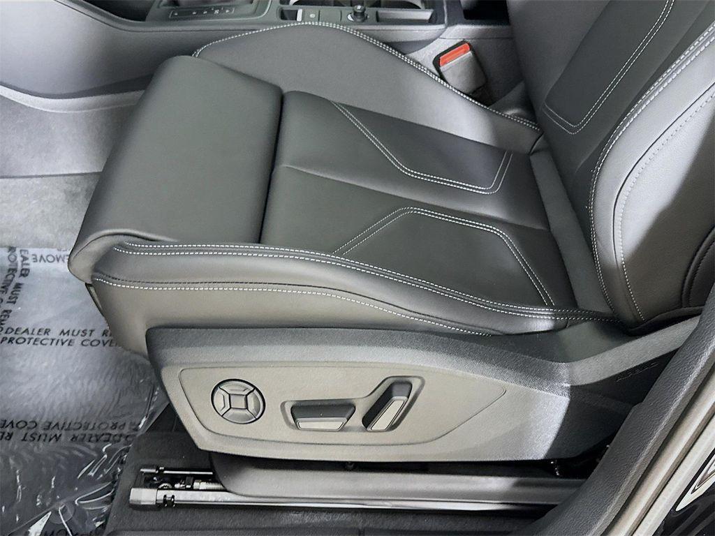 new 2025 Audi Q3 car, priced at $43,930