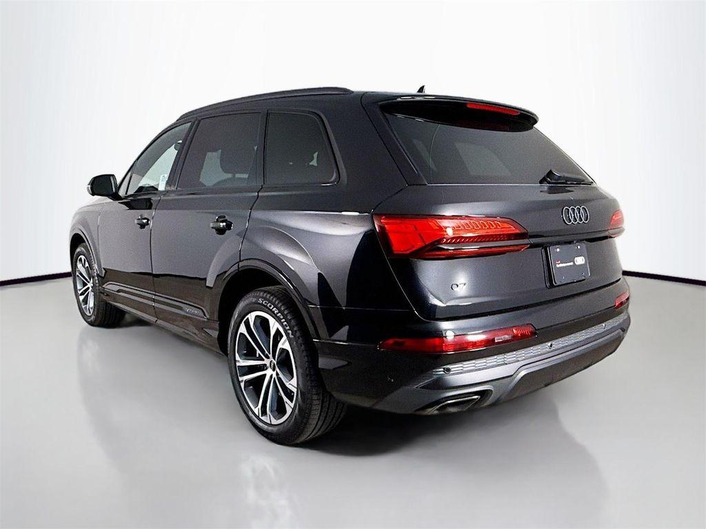used 2025 Audi Q7 car, priced at $53,595
