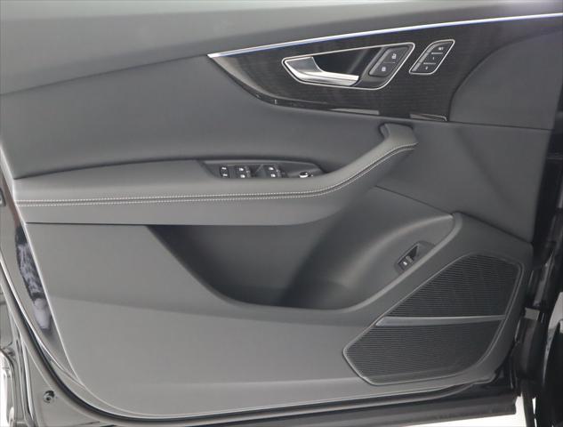 new 2025 Audi Q7 car, priced at $72,120