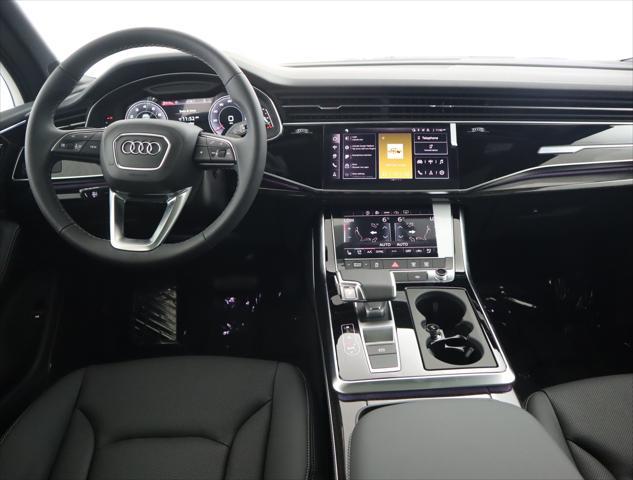 new 2025 Audi Q7 car, priced at $72,120