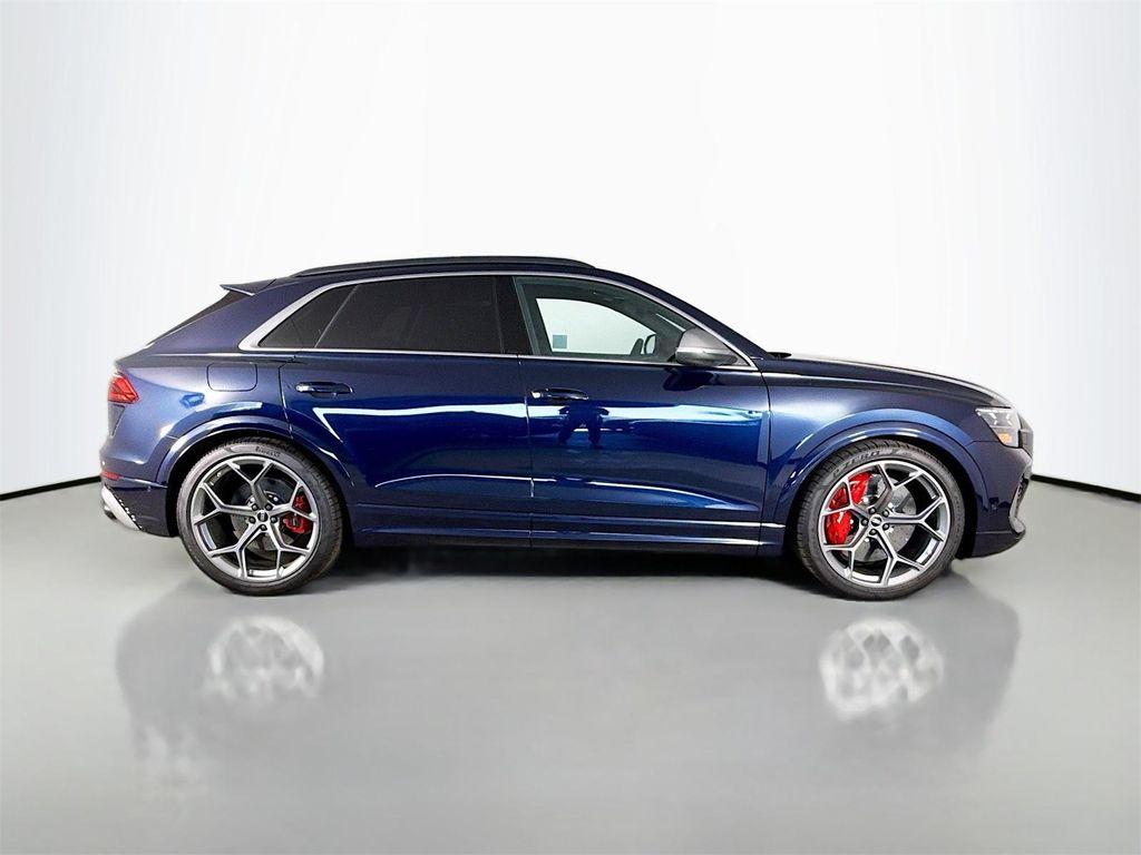 new 2025 Audi RS Q8 car, priced at $157,090