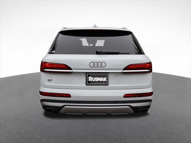 new 2025 Audi Q7 car, priced at $68,690