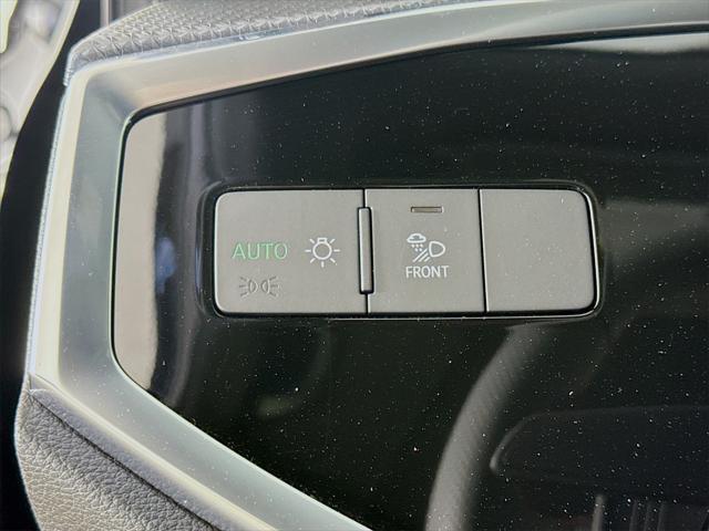 new 2025 Audi Q3 car, priced at $47,995