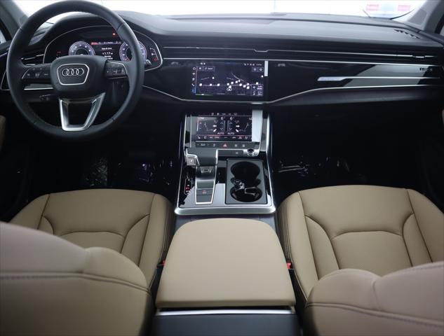 new 2025 Audi Q7 car, priced at $70,020